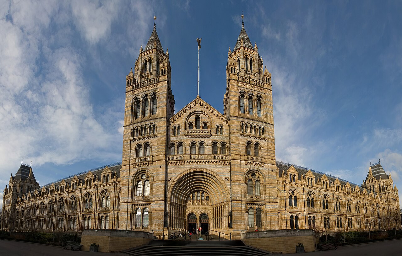 Kensington landmark near Millennium Gloucester