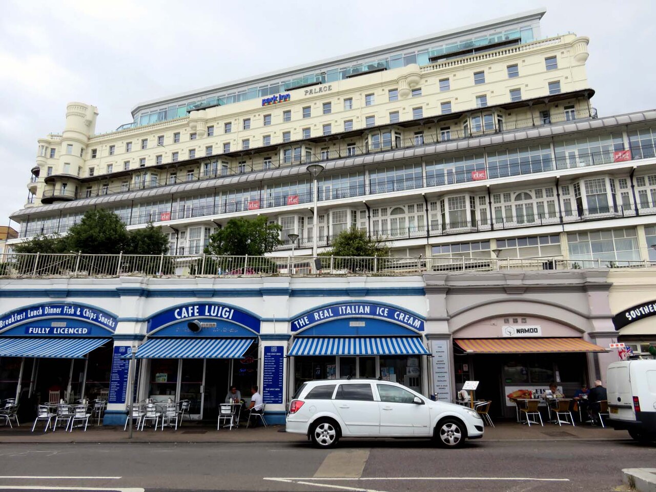 Park Inn Palace Hotel exterior